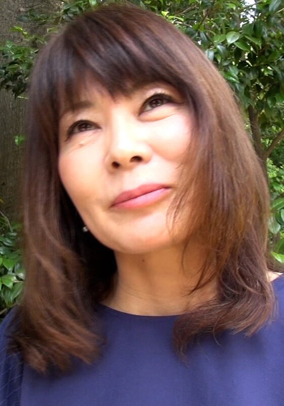 バツ2の五十路熟女の欲望丸出し。快楽に溺れるスレンダー美熟女のでか乳首!