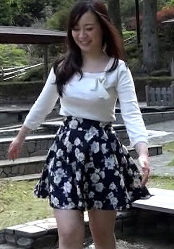 奥さん読モと温泉撮影旅行の打ち上げで酒を●ませて酔いつぶれた奥さんを介抱と称していたずらしてその気にさせてやっちゃいました!